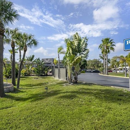 Rodeway Inn Clearwater-Dunedin Ngoại thất bức ảnh